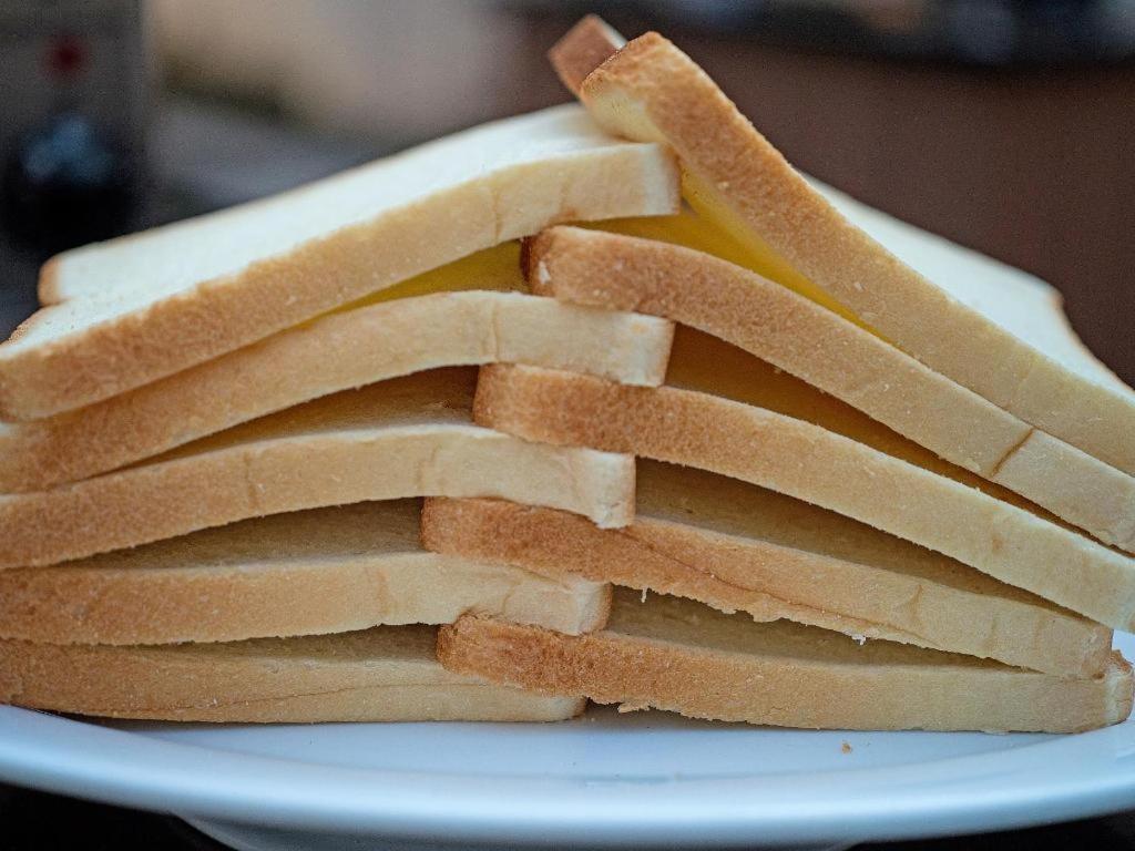 Whiz Prime Hotel Darmo Harapan 수라바야 외부 사진