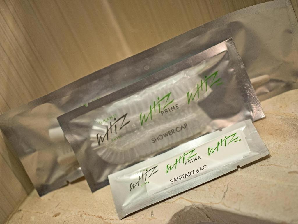 Whiz Prime Hotel Darmo Harapan 수라바야 외부 사진