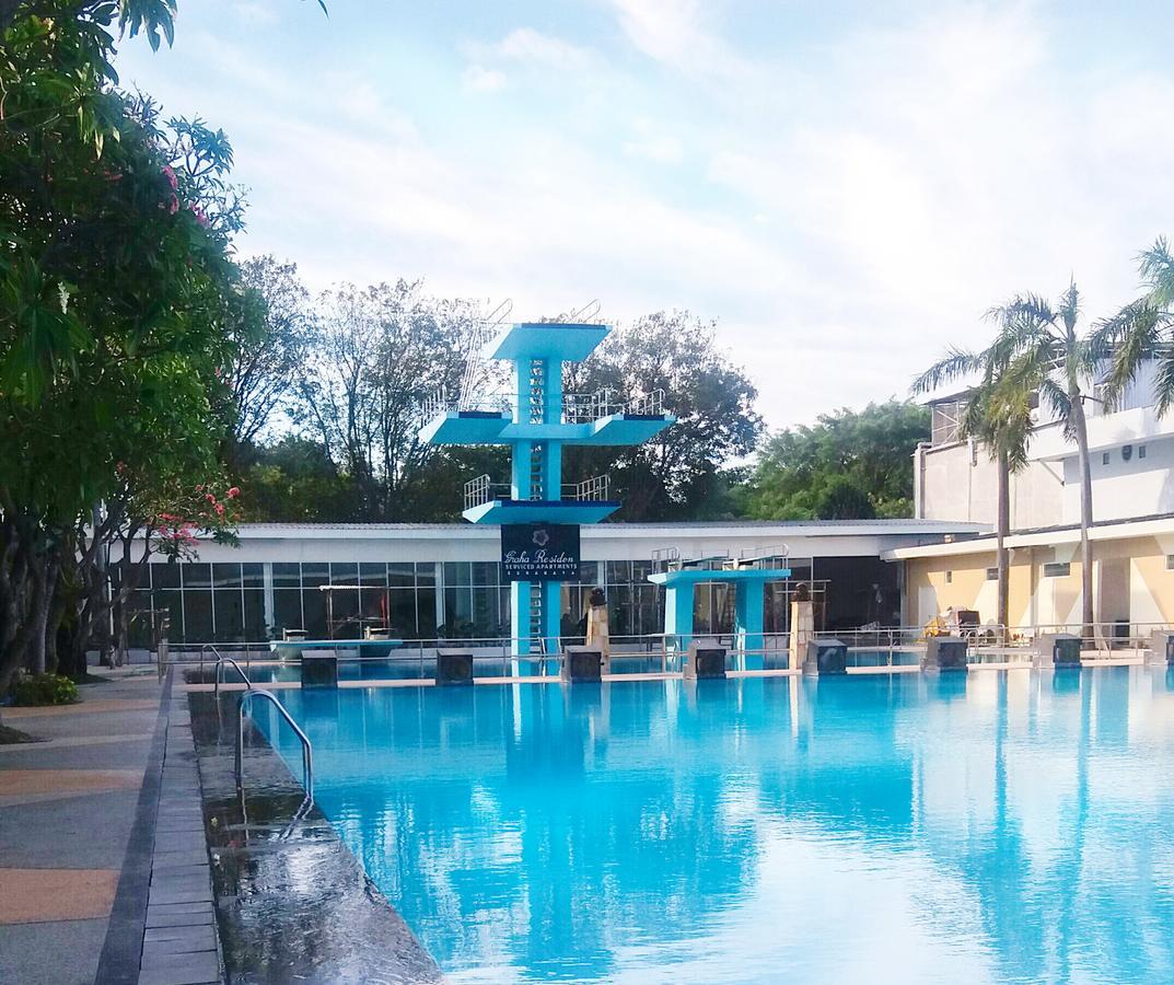 Whiz Prime Hotel Darmo Harapan 수라바야 외부 사진