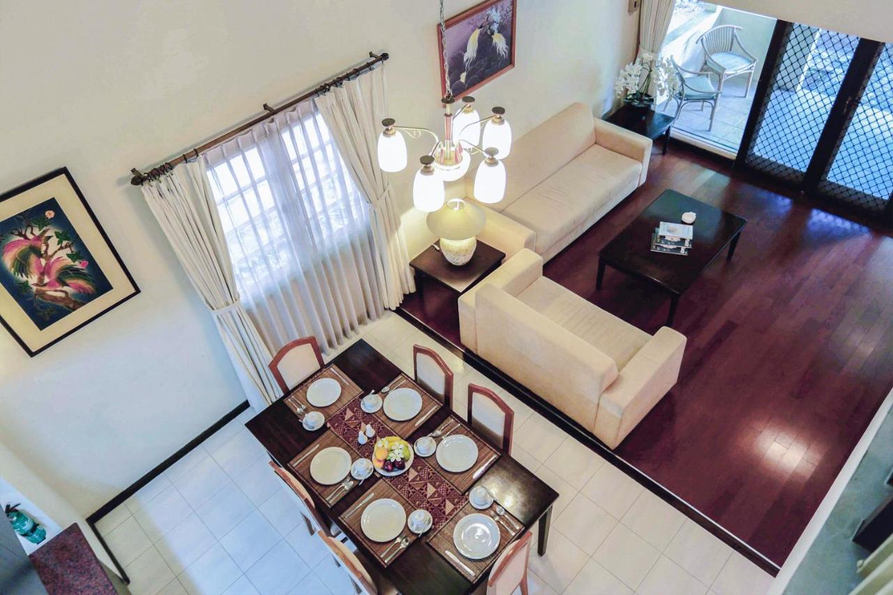 Whiz Prime Hotel Darmo Harapan 수라바야 외부 사진